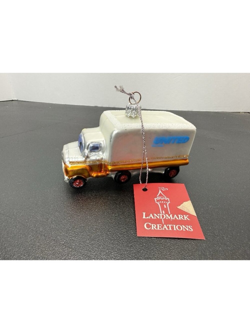 Landmark Blown Glass United Van Lines Moving Truck Christmas Tree Ornament Tag